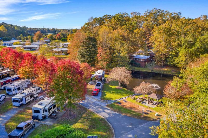 Lakewood RV Resort (Flat Rock) Lakewood RV Resort (Flat Rock)