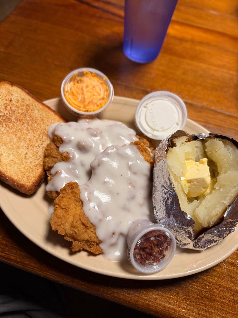 Legendary Chicken Fried Steak That'll Ruin You for All Others Legendary Chicken Fried Steak That'll Ruin You for All Others