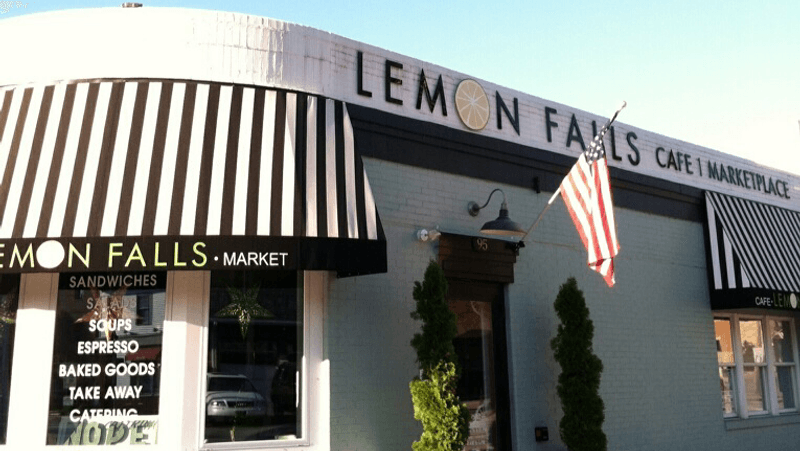 Lemon Falls Cafe/Marketplace, Chagrin Falls
