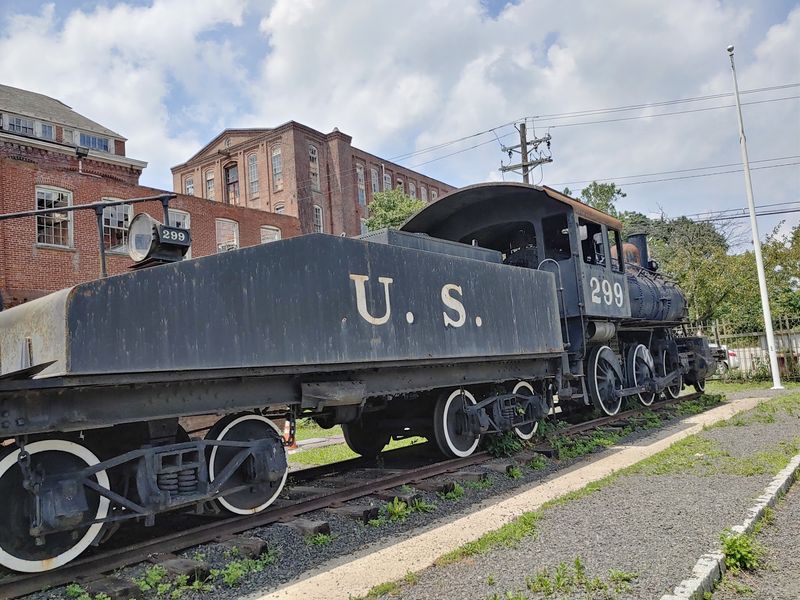 Locomotives and Revolvers Show Off Industrial Muscle