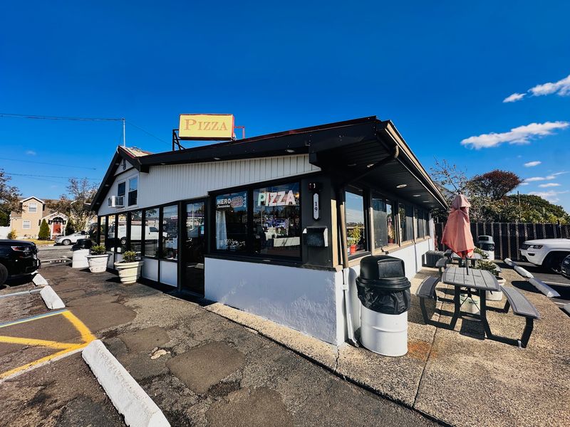 Lodi Pizza Restaurant Has Been a Route 46 Landmark Since 1969
