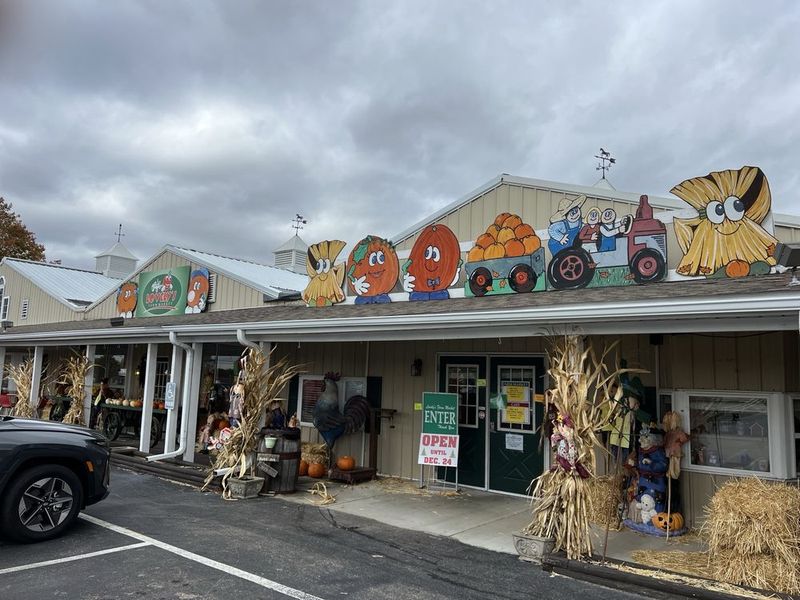 Lovely’s Farm Market and Country Cafe, Springboro Lovely’s Farm Market and Country Cafe, Springboro