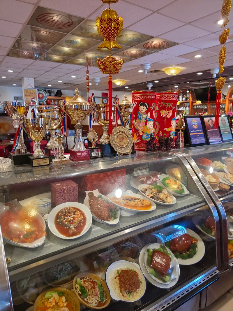 Lulu's Seafood and Dim Sum
