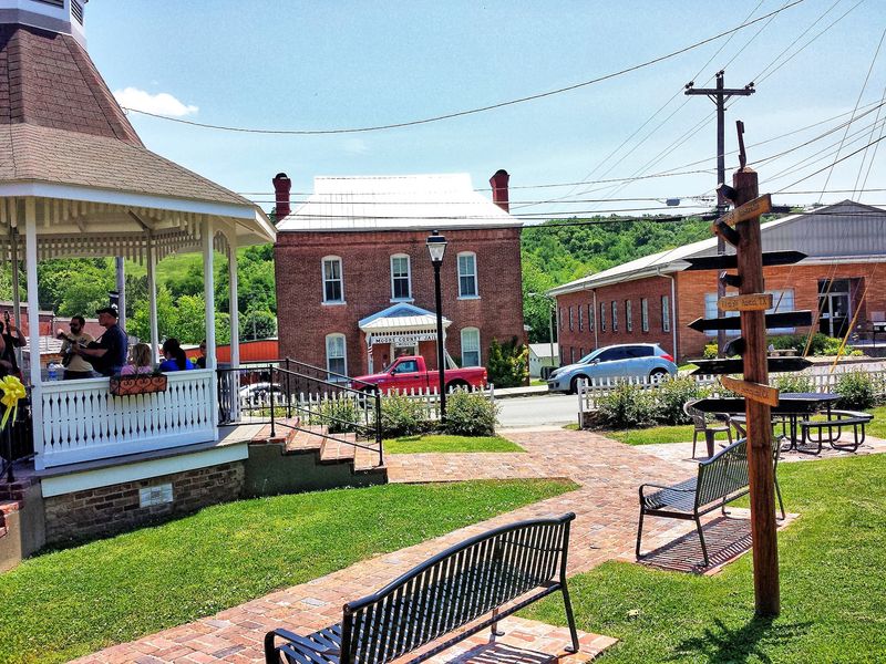 Lynchburg Lynchburg