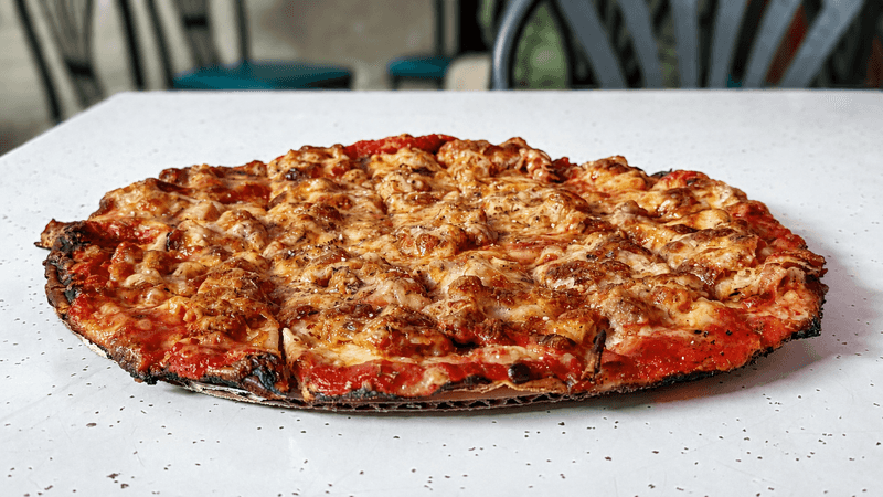 Vito & Nick’s Pizzeria (Chicago) Vito & Nick’s Pizzeria (Chicago)
