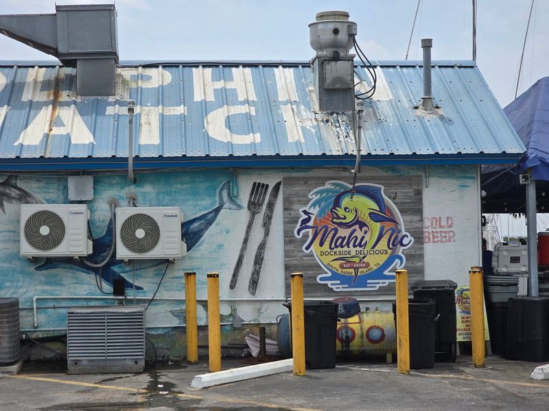 Mahi Nic (South Padre Island) Mahi Nic (South Padre Island)