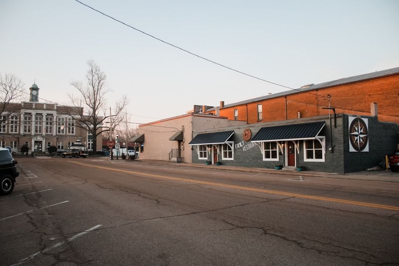 Main Street Eatery, Somerville