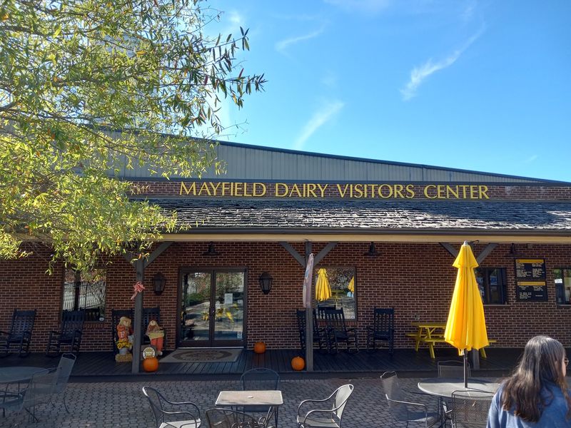 Mayfield Dairy Farms Visitor Center, Athens