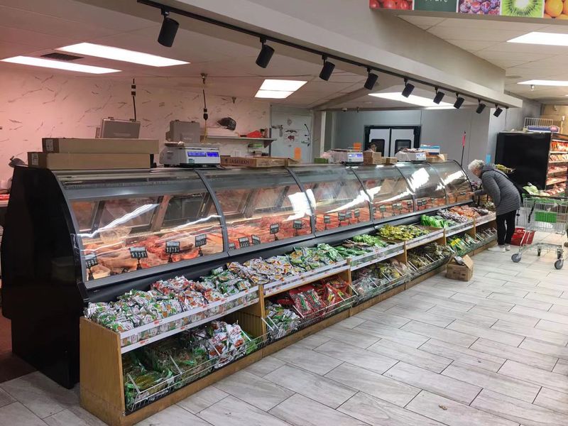 Meat Cases for Everyday Meals