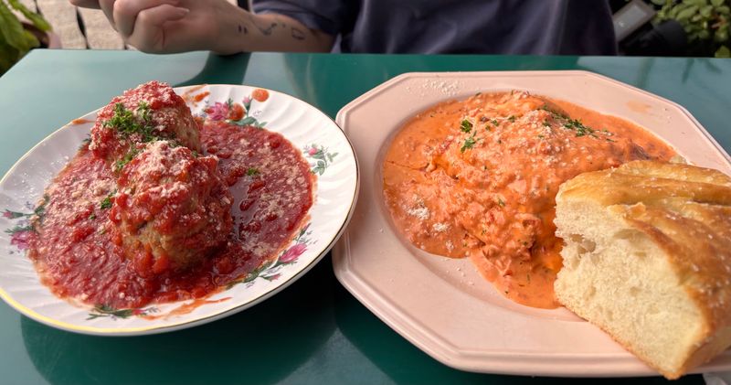 Meatballs That Set The Gold Standard Meatballs That Set The Gold Standard