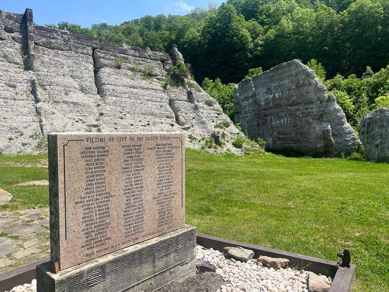 Memorials and Human Stories Give the Site Its Heart Memorials and Human Stories Give the Site Its Heart