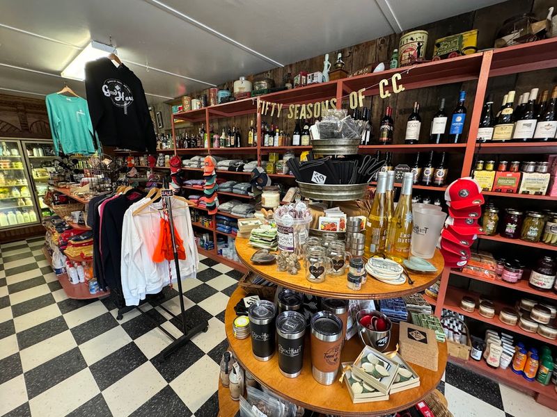 Michigan Gifts, Pantry Finds, and Shelf-to-Shelf Surprises