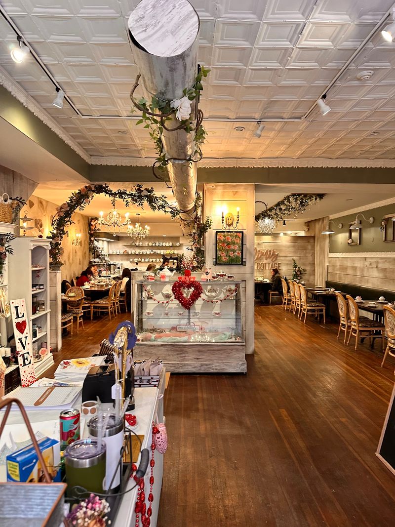 Mimi’s Tea Cottage, West Chester Mimi’s Tea Cottage, West Chester