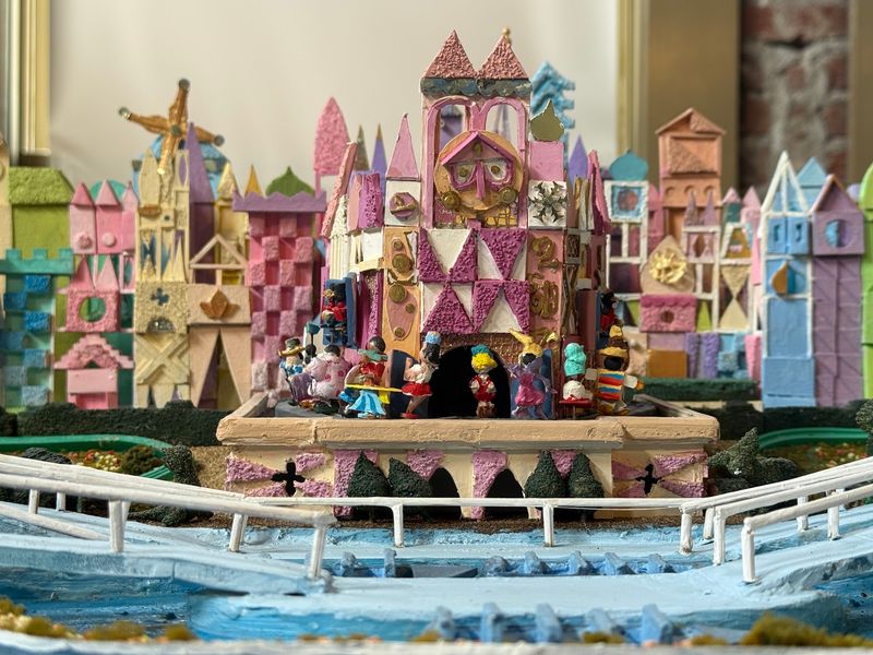 Miniature Worlds With Big Imagination