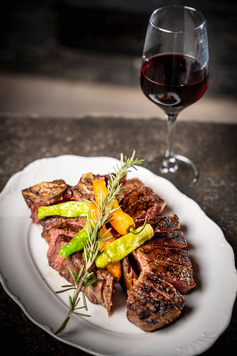 Mohawk House Turns a Steak Dinner Into a Special Occasion