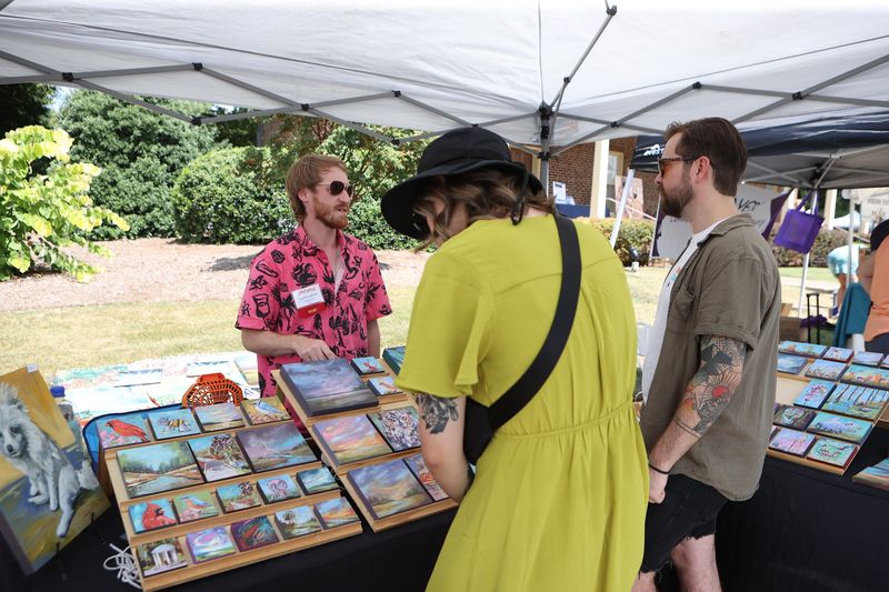 More Than 250 Artists To Meet More Than 250 Artists To Meet