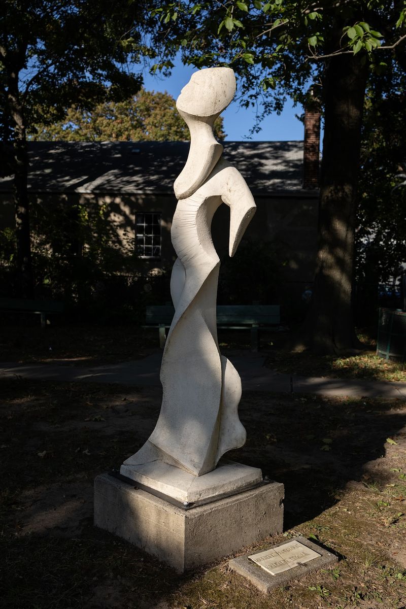 More Than 50 Sculptures Turn an Ordinary Walk Into an Art Hunt More Than 50 Sculptures Turn an Ordinary Walk Into an Art Hunt