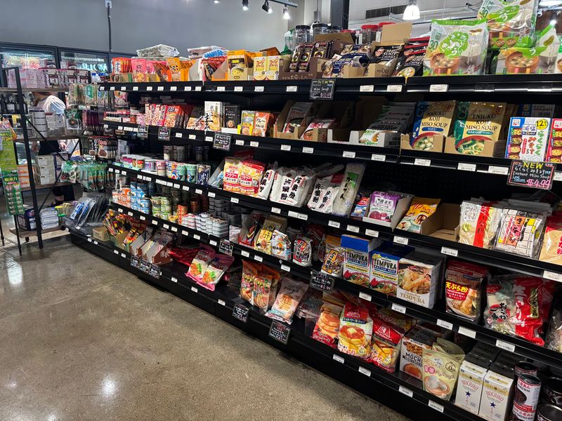 More Than a Meal, the Market Does Heavy Lifting