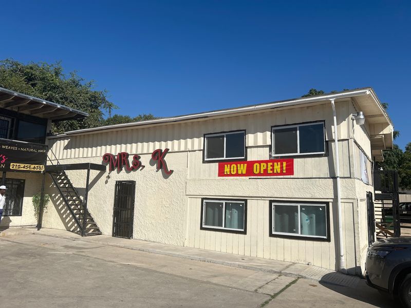 Mrs. Kitchen Soul Food Restaurant (San Antonio)