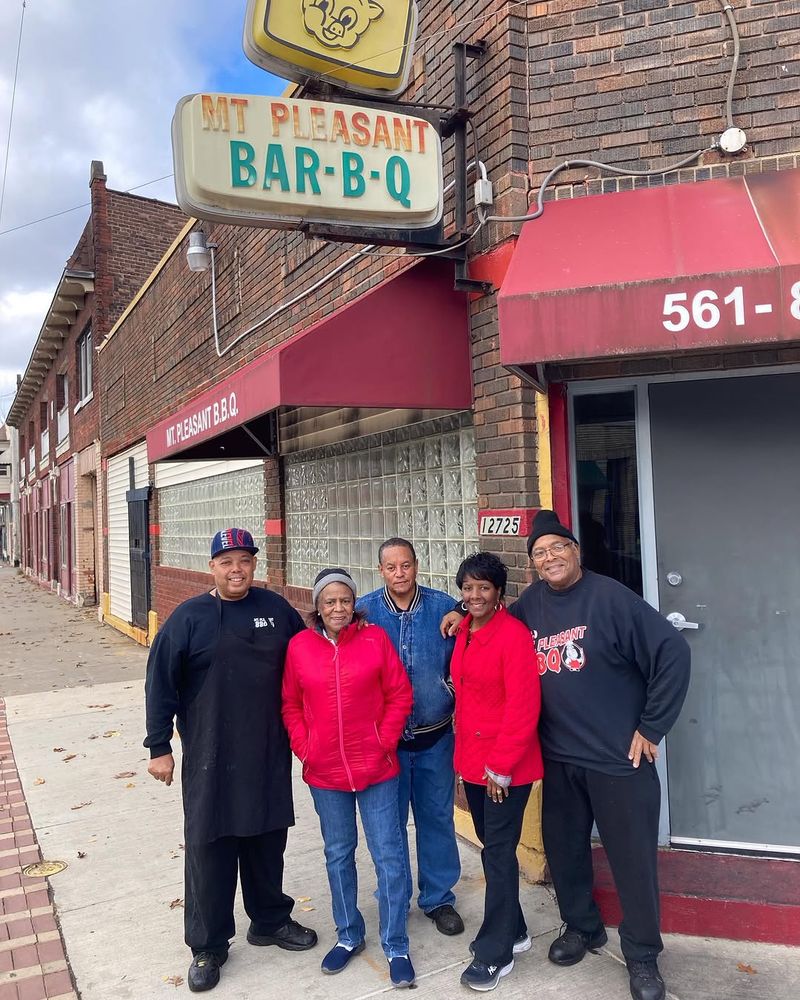 Mt Pleasant Bar-B-Q, Cleveland