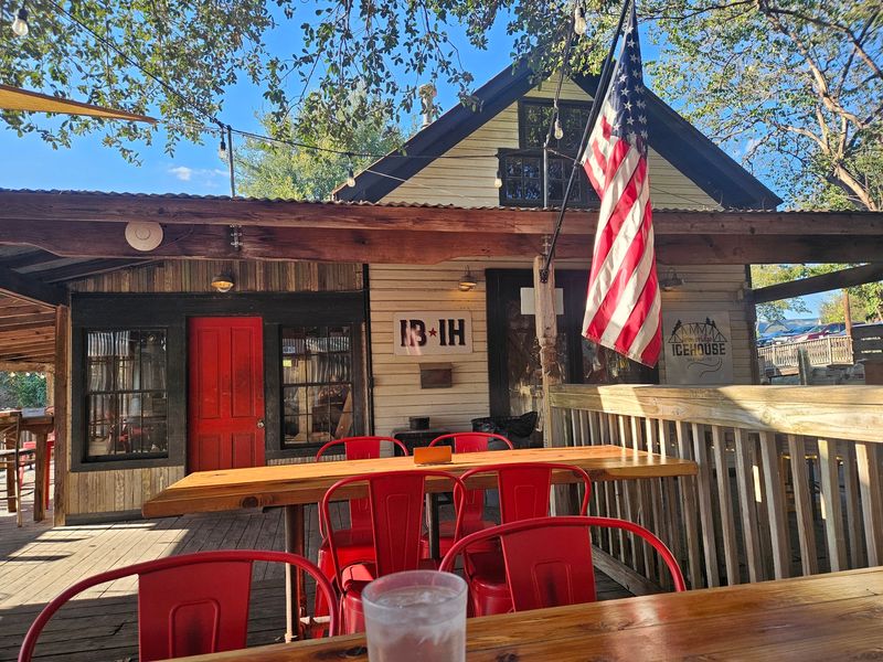 Neighbor's Kitchen & Yard (Bastrop)