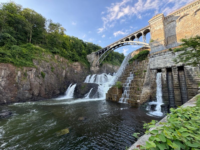 New Croton Dam & Old Croton Aqueduct State Historic Park (Dobbs Ferry)
