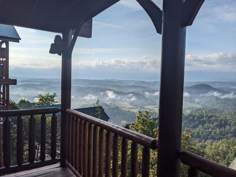 Cabins For YOU – Gatlinburg
