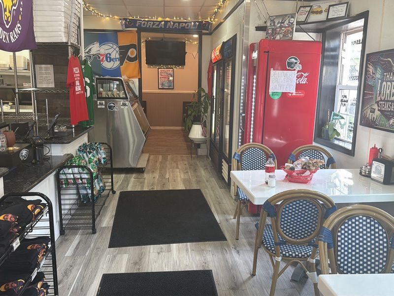 No-Frills Shop, Big Neighborhood Energy