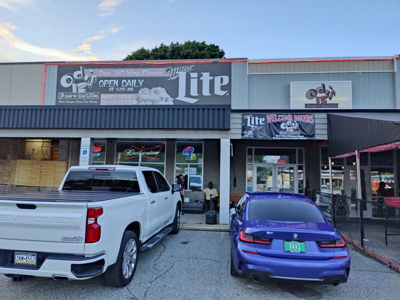 Odis 12 Bar & Grille Odis 12 Bar & Grille