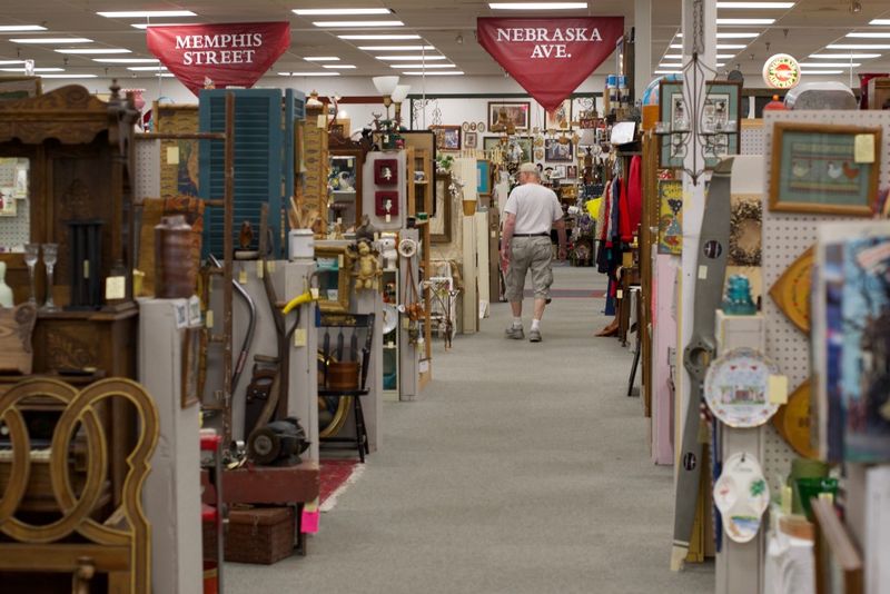 Ohio Valley Antique Mall, Fairfield
