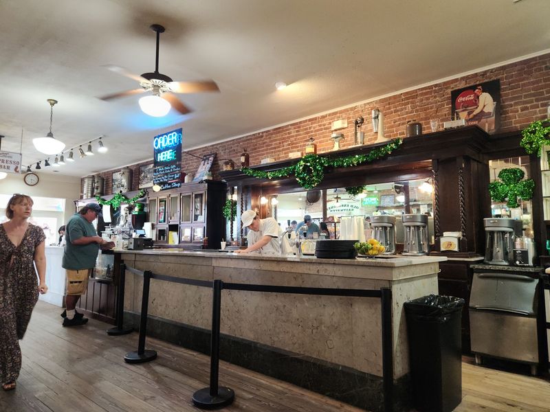 Old-Fashioned Soda Fountain Serves Malts and Floats Like the 1920s