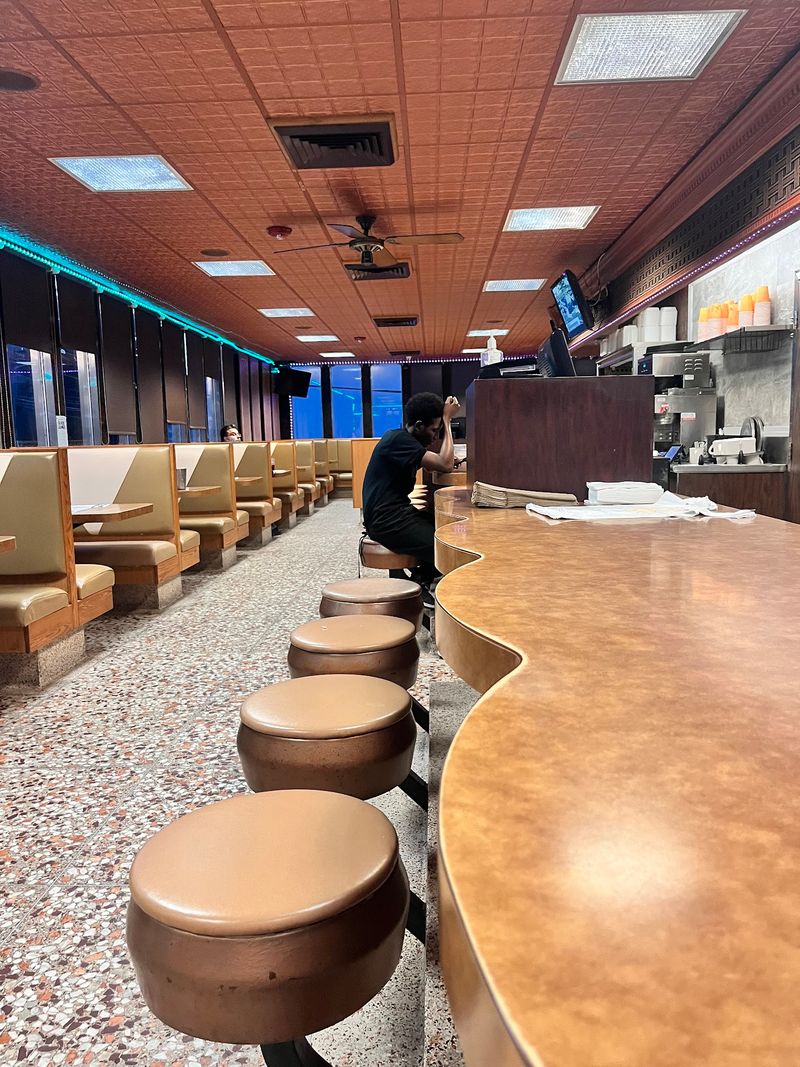 Old-School Counter Seats With Local Flavor Old-School Counter Seats With Local Flavor
