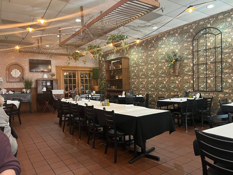 Old-School Dining Room Energy