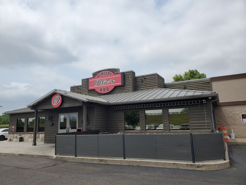 Ollie’s Burgers & BBQ Turns Curiosity Into A Real Reason To Stop Ollie’s Burgers & BBQ Turns Curiosity Into A Real Reason To Stop