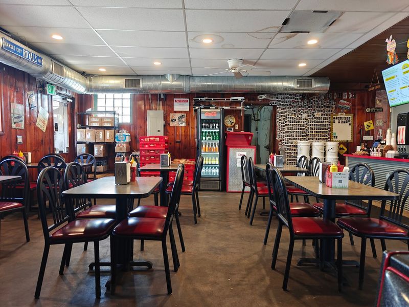 Open 24 Hours for Early Birds and Night Owls