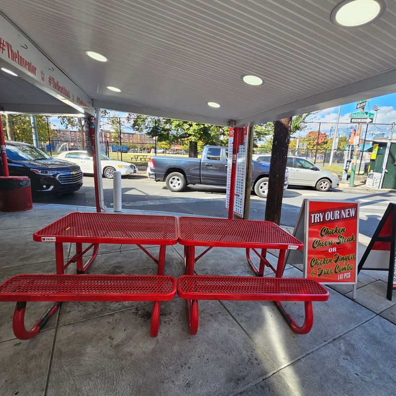 Outdoor Seating Keeps It Casual Outdoor Seating Keeps It Casual