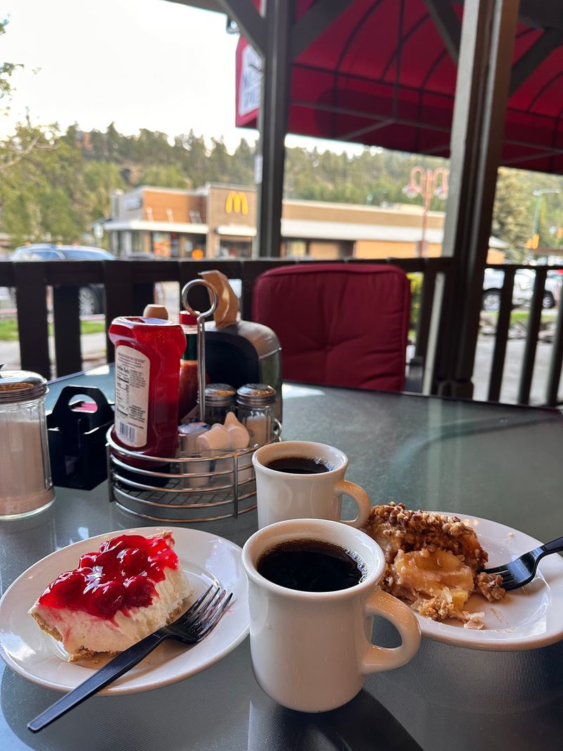 You Need Pie! Diner & Bakery (Estes Park) You Need Pie! Diner & Bakery (Estes Park)