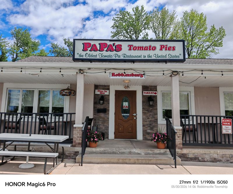 Papa’s Tomato Pies Has Been a Family Tradition Since 1912