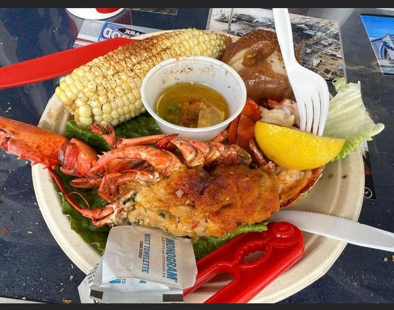 Park Seafood Clam Bar