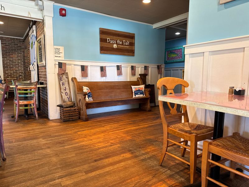 Pass the Salt Cafe (Currituck) Pass the Salt Cafe (Currituck)