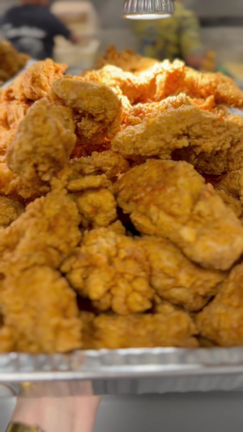 Perfectly Seasoned Fried Chicken That Sets The Standard