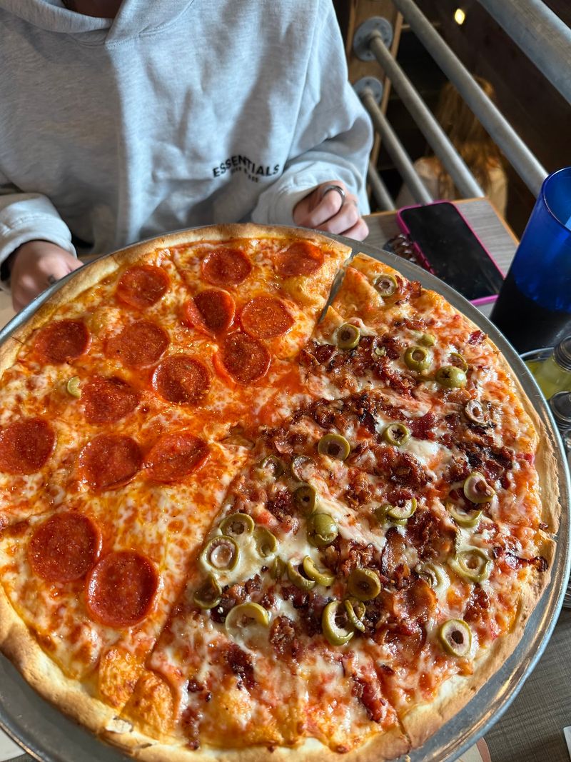 Pete & Elda's Bar/Carmen's Pizzeria - Neptune City
