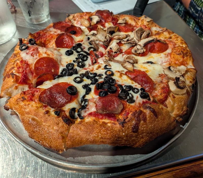 Pizza That Anchors the Whole Experience Pizza That Anchors the Whole Experience