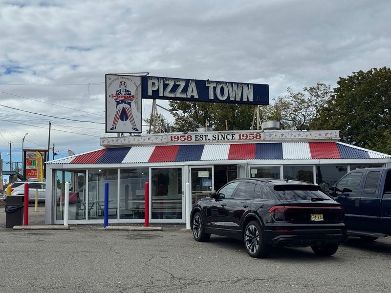 Pizza Town USA - Elmwood Park