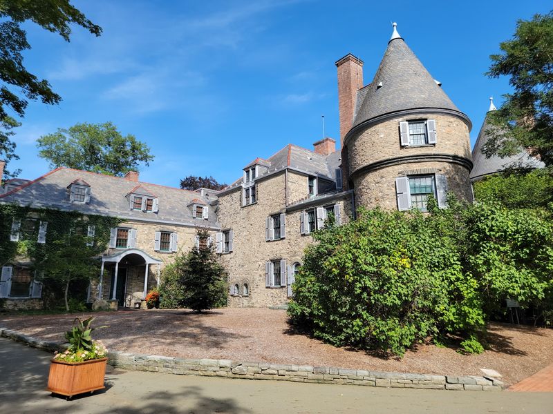 Planning Your Fairytale Visit To Milford