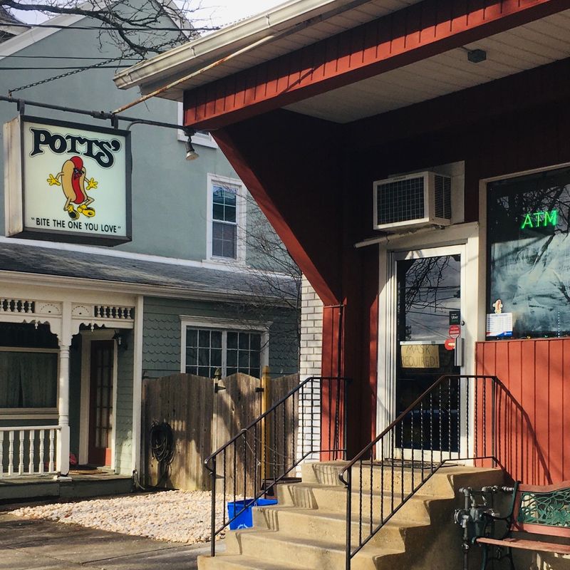 Potts' Doggie Shop - Bethlehem