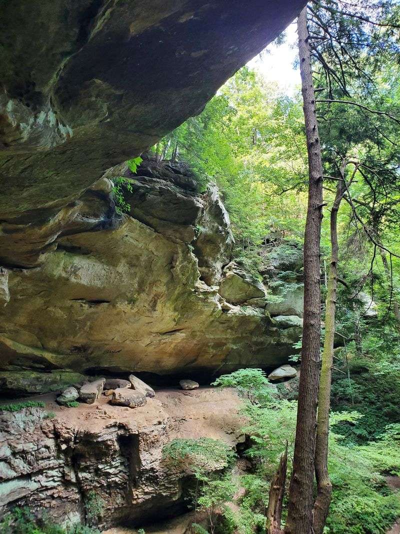 Hemlock Cliffs Nature Preserve Hemlock Cliffs Nature Preserve
