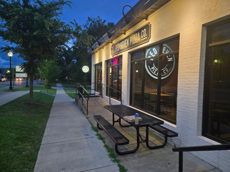 Red 7 Pizza Co. — Columbia Red 7 Pizza Co. — Columbia