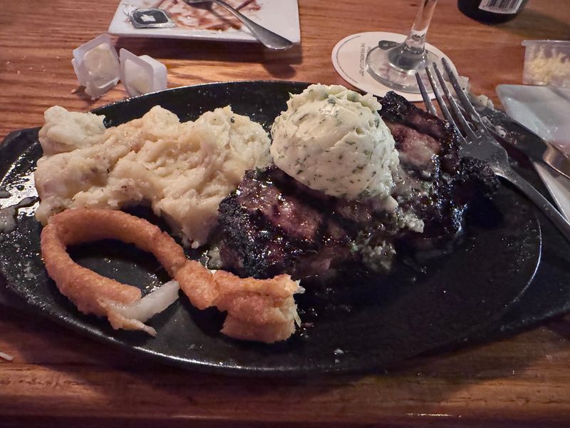Red Wolfe Inn - Belvidere