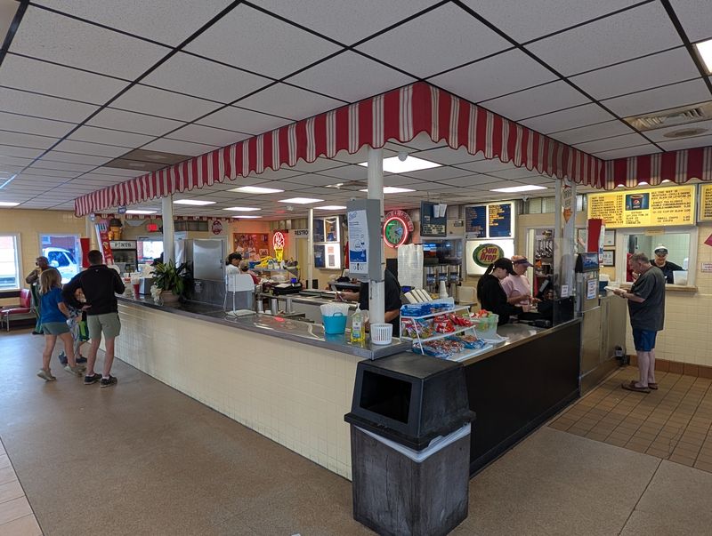 Retro Diner Vibes Make It Taste Better